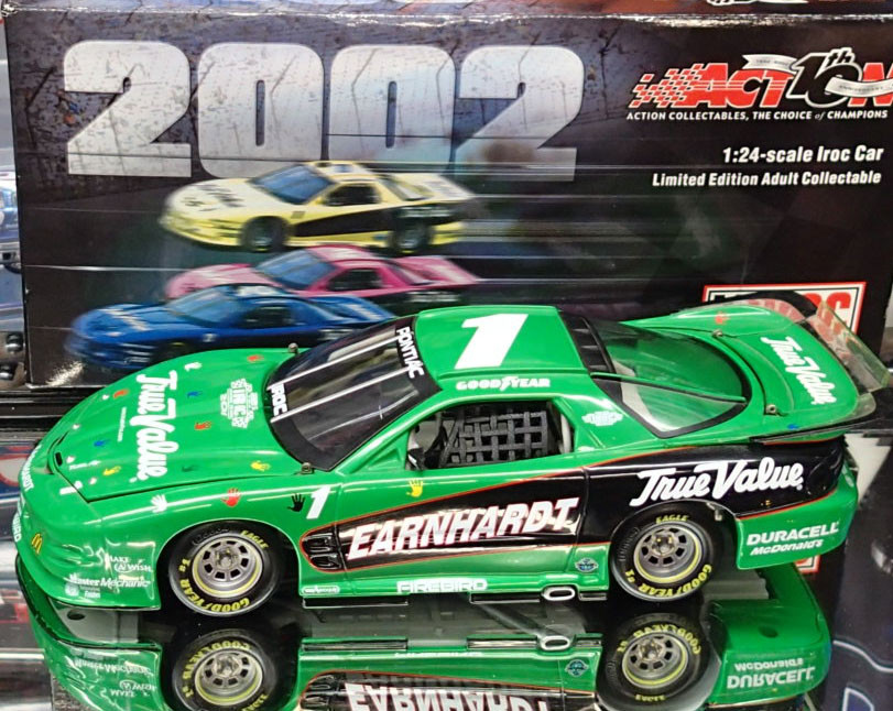 DALE EARNHARDT SR 2001 MAKE-A-WISH IROC 1/24 ACTION