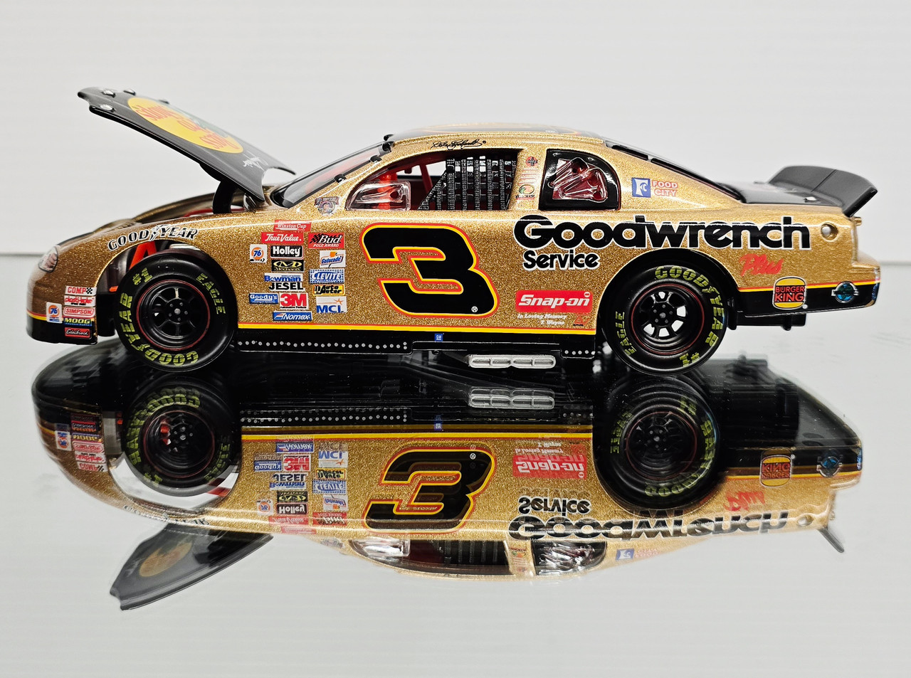 DALE EARNHARDT SR 1998 BASS PRO SHOPS 1/24 RCCA CWB DIECAST