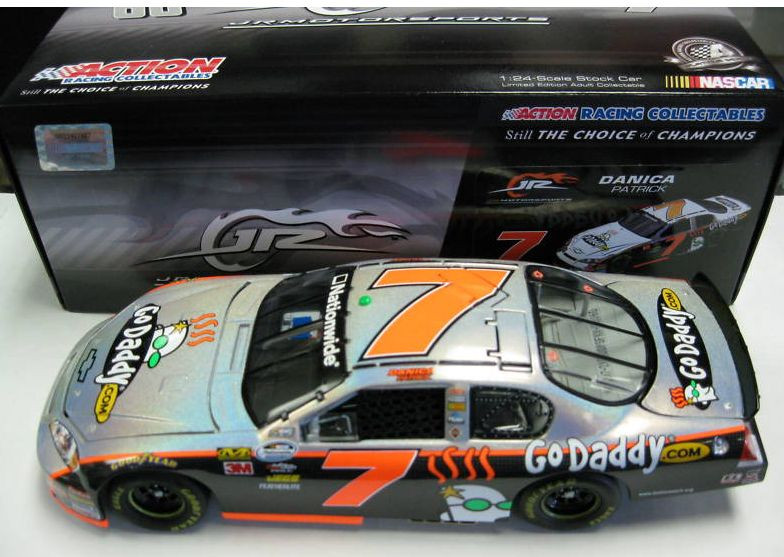 danica-patrick-2010-godaddy-