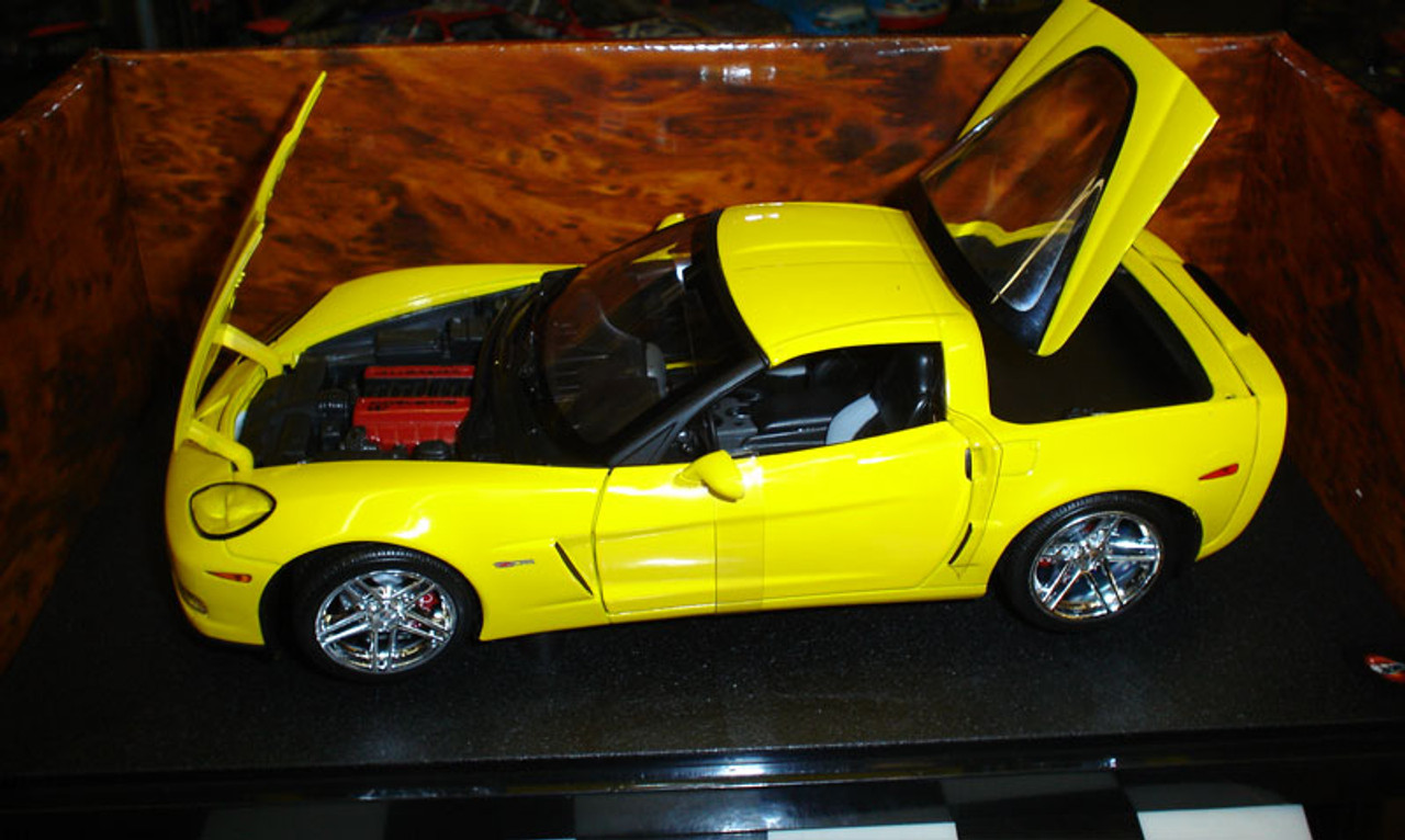 ミニカー Hot Wheels Corvette 1/18 NEW Hot Wheels - 1:18 Chevy Corvette C6 - SILVER | eBay
