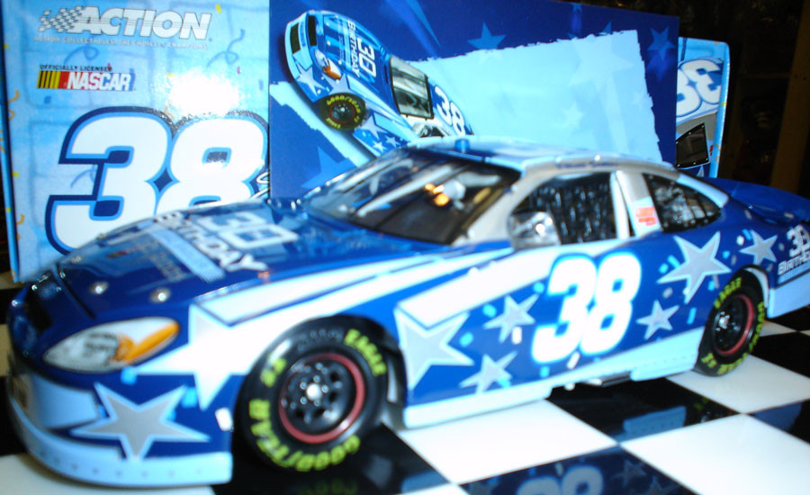 ELLIOTT SADLER 3OTH BIRTHDAY CAR 1/24 ACTION
