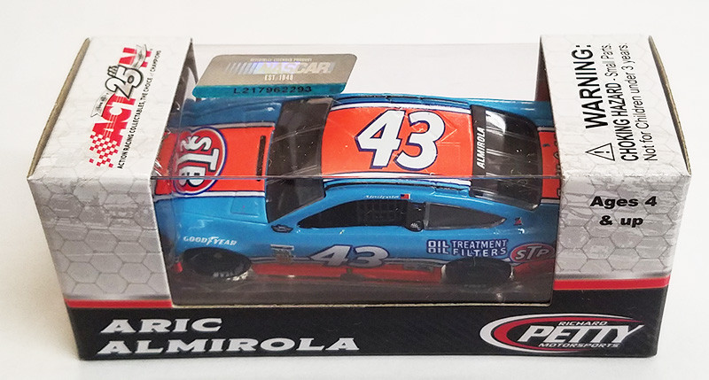 ARIC ALMIROLA 2017 STP 1/64 ACTION
