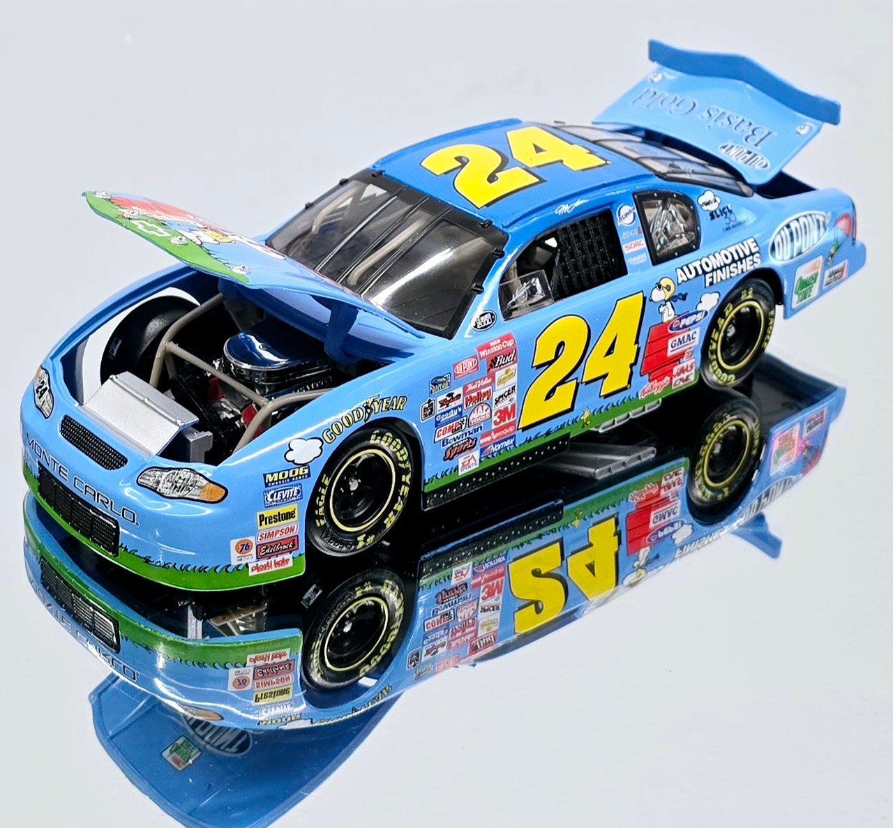 スヌーピー PEANUTS NASCAR 1/24 jeff GORDON JEFF GORDON 2000 PEANUTS SNOOPY