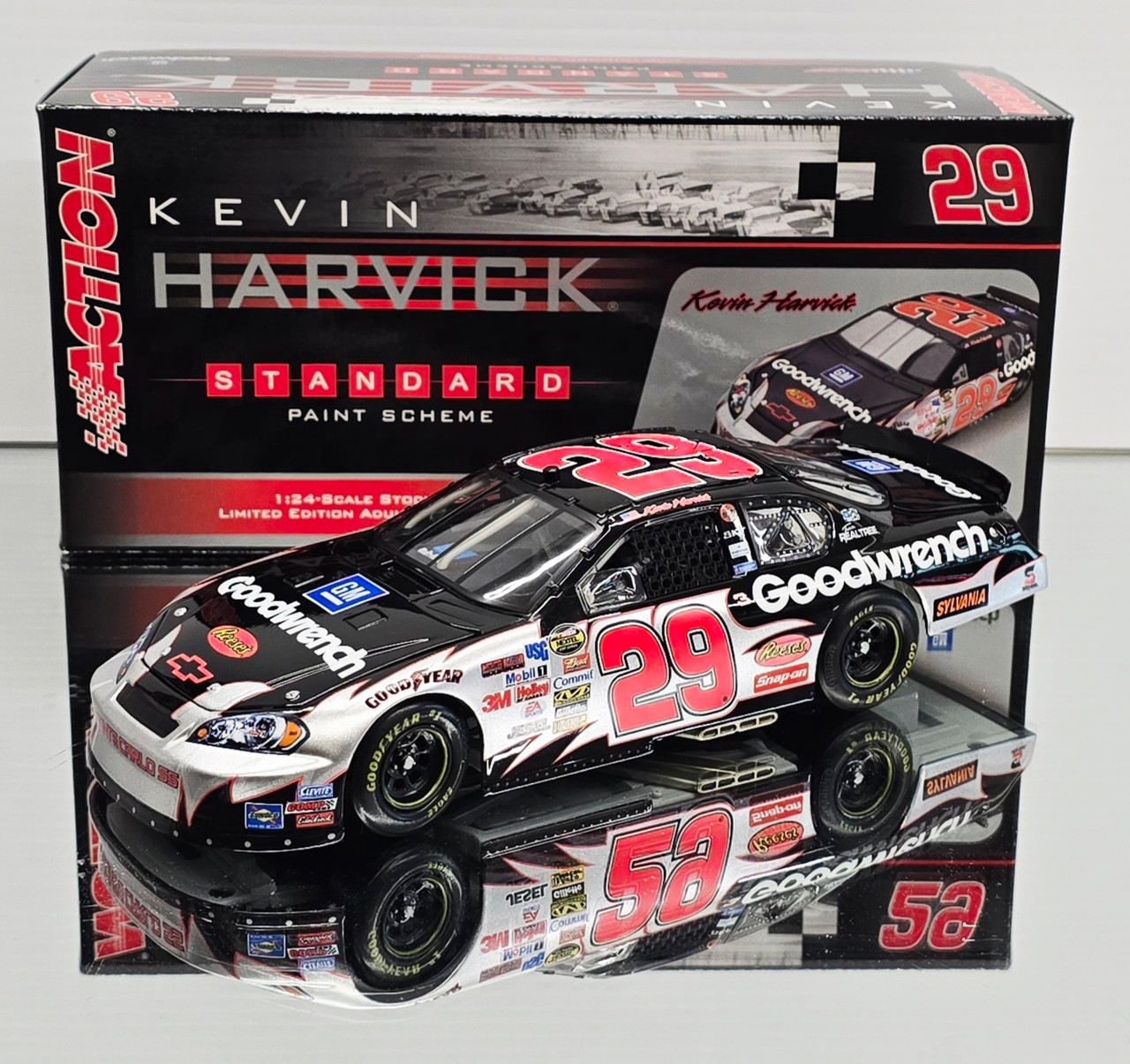 KEVIN HARVICK 2006 GM GOODWRENCH MONTE CARLO 1/24 ACTION DIECAST
