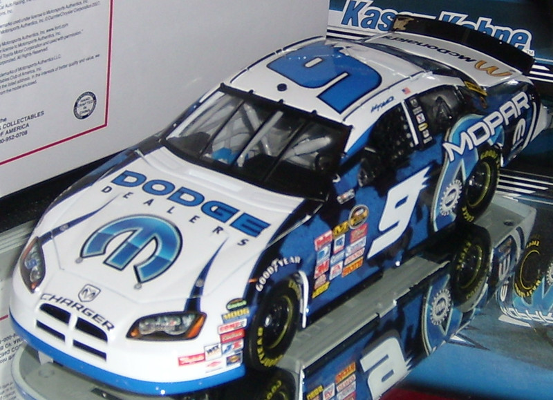 KASEY KAHNE 2007 MOPAR 1/24 MOTORSPORTS AUTHENTICS