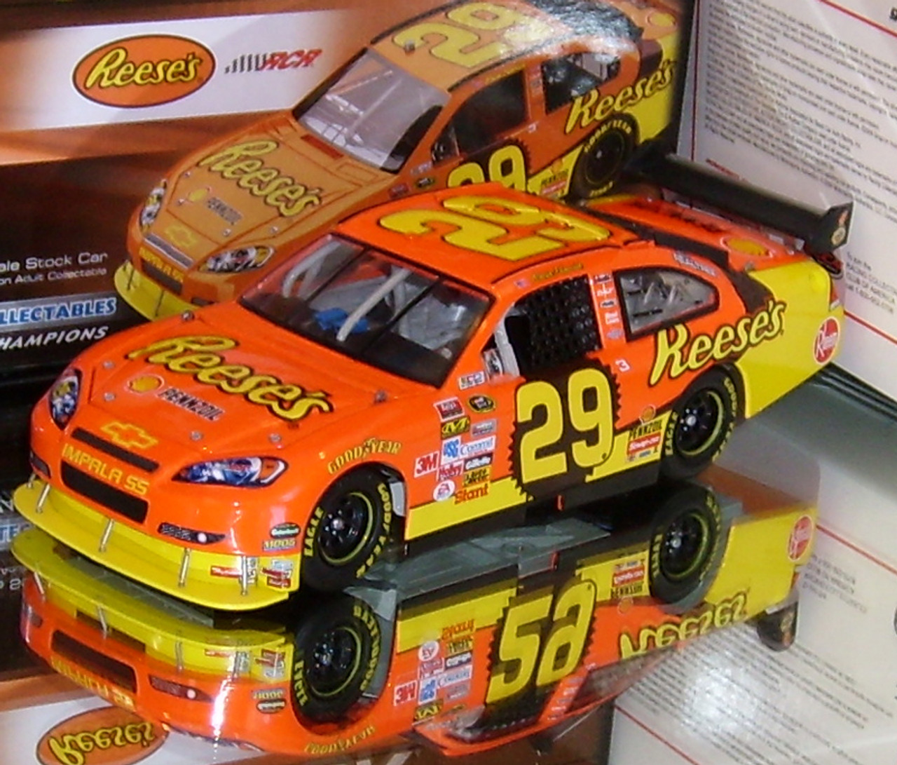 NASCAR 1/24 #29 Reese’s RARE* Kevin Harvick #29 Reese's 2008 COT 1/24 Nascar Diecast