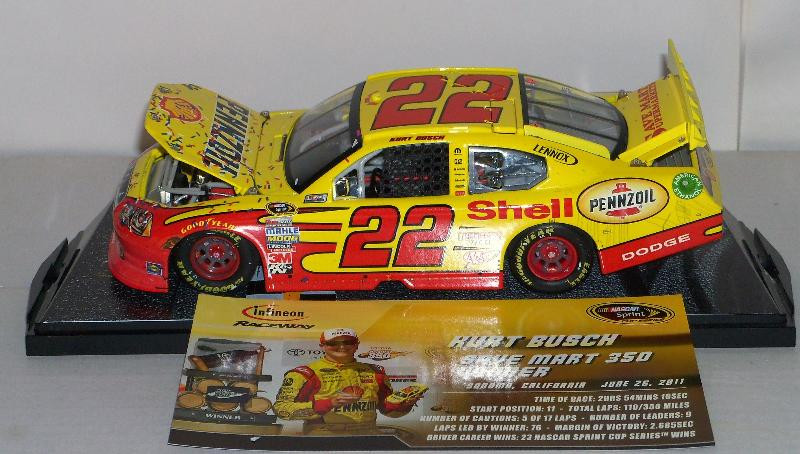KURT BUSCH 2011 INFINEON RACED VERSION SHELL 1/24 ACTION