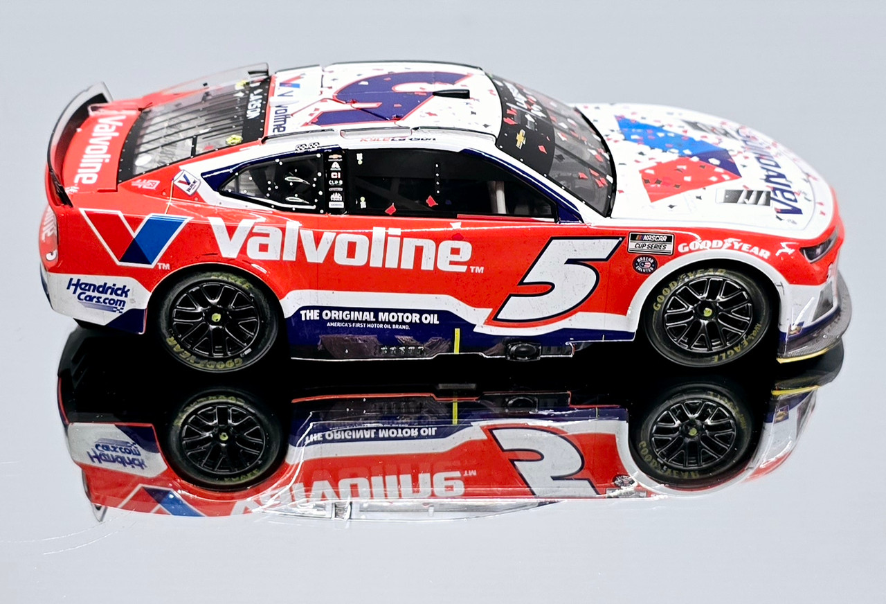 KYLE LARSON 2024 SONOMA WIN RACED VERSION VALVOLINE 1/24 ARC DIECAST
