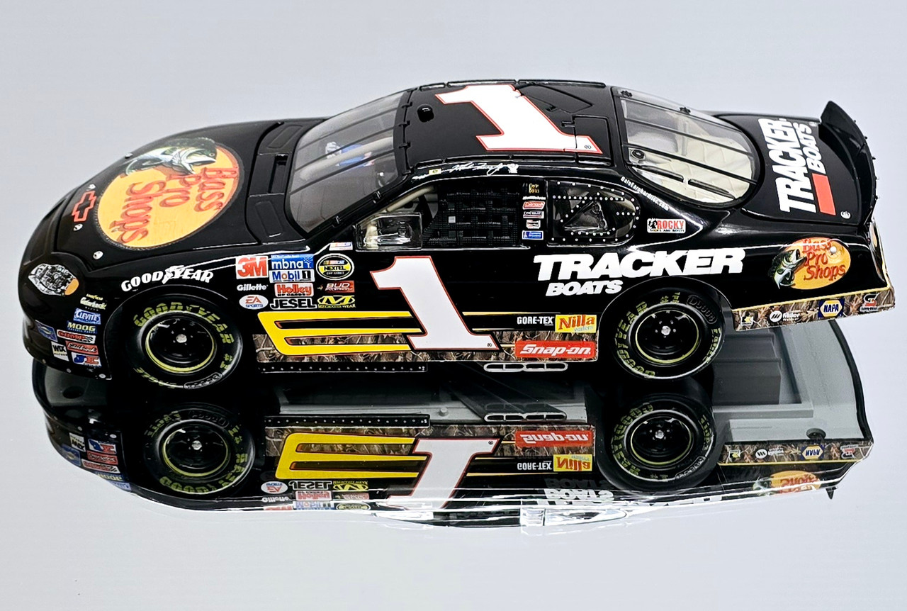 MARTIN TRUEX JR 2005 BASS PRO SHOPS BLACK CUP CAR 1/24 ACTION