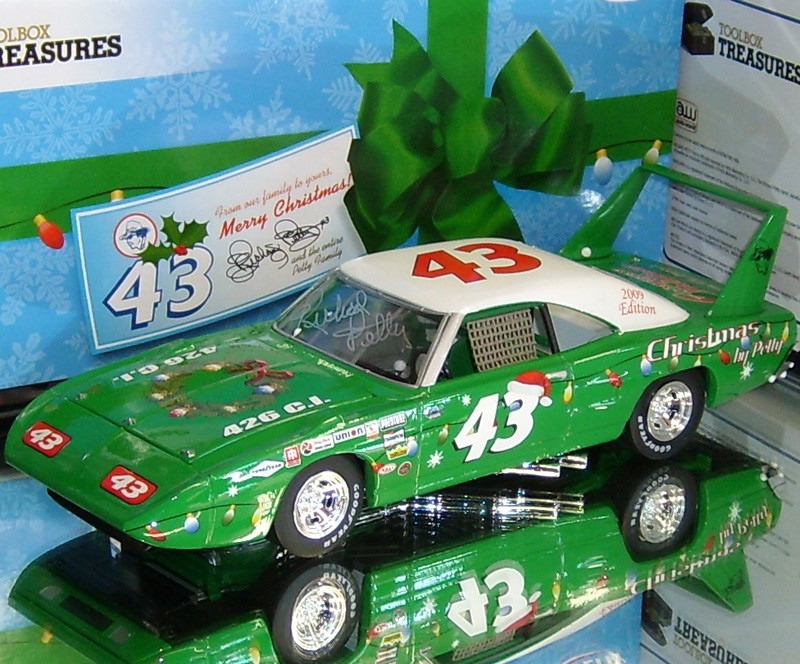 richard-petty-superbird-