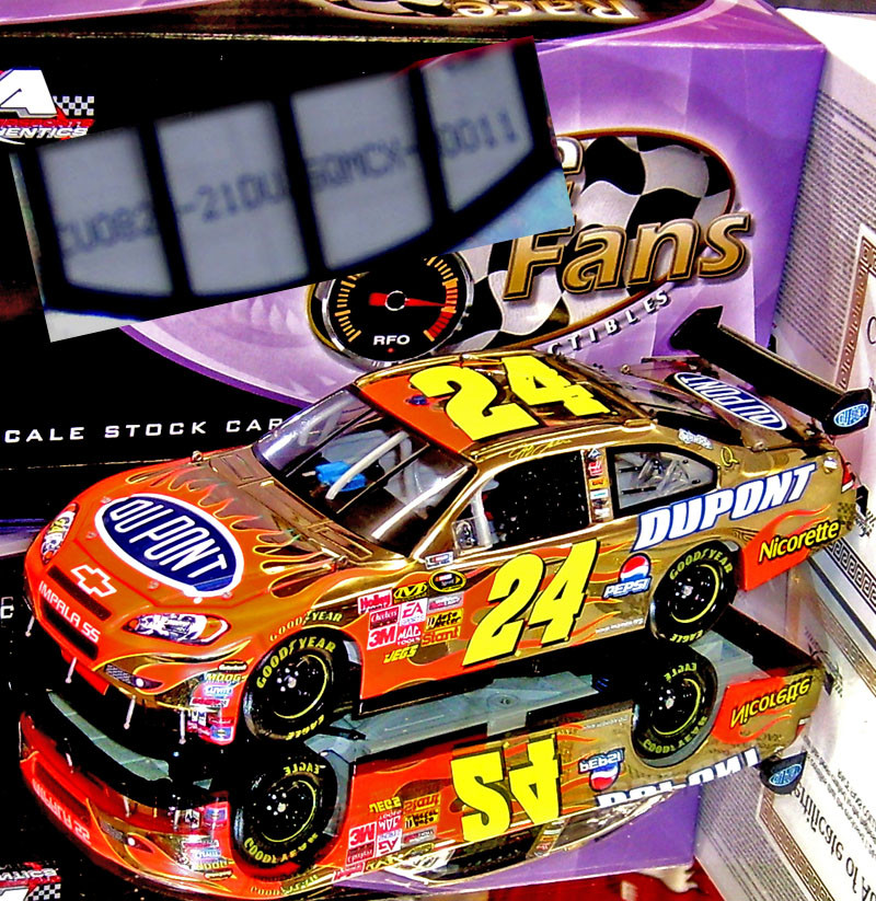 SERIAL #11 - JEFF GORDON 2008 DUPONT GOLD CHROME 1/24 ACTION