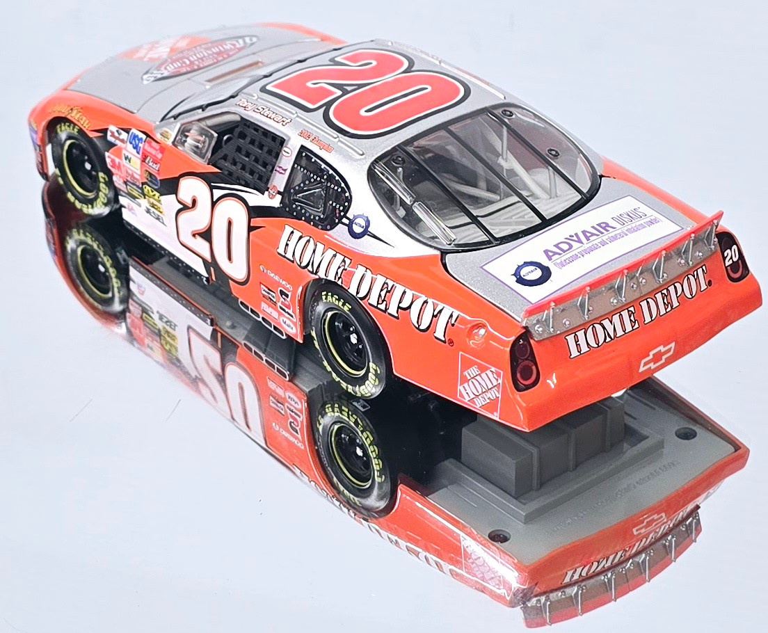 TONY STEWART VICTORY LAP #20 MONTE CARLO 1/24 ACTION DIECAST TONY STEWART VICTORY LAP #20 MONTE CARLO 1/24 ACTION DIECAST