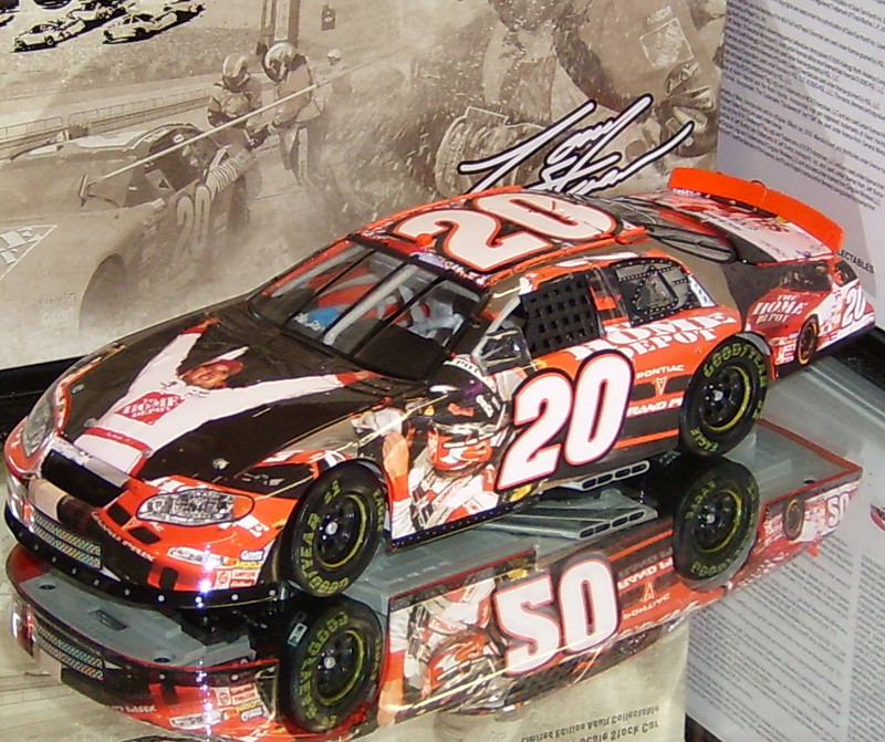 TONY STEWART MILESTONES - ROOKIE OF THE YEAR 1/24 ACTION