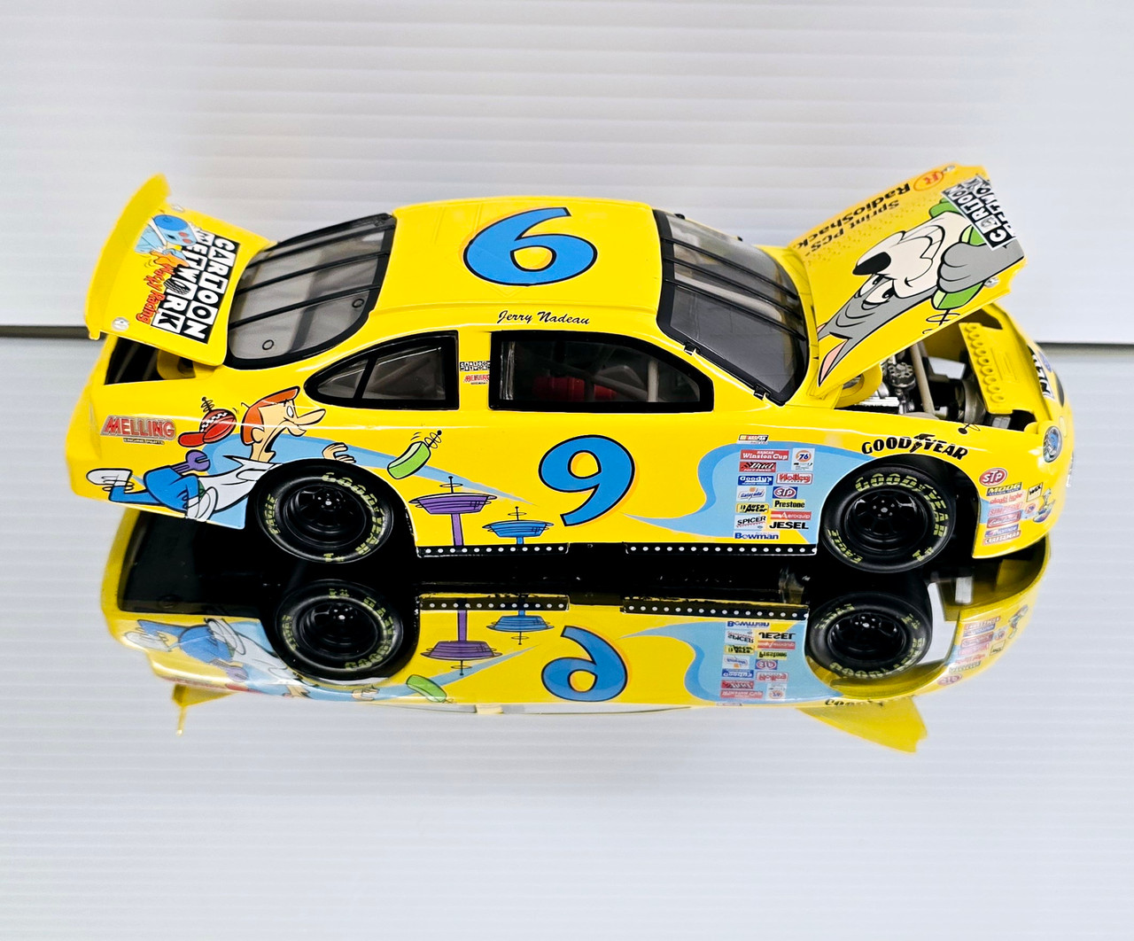 TVドラマ DAYON JERRY NADEAU 1999 CARTOON NETWORK/ JETSONS 1/24 ACTION DIECAST