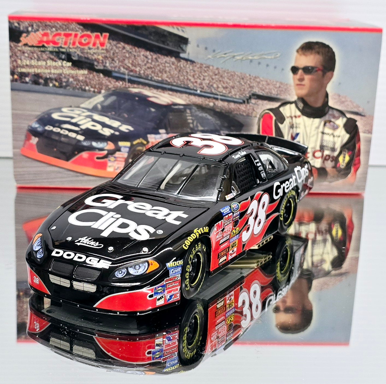 KASEY KAHNE 2004 GREAT CLIPS BUSCH 1/24 SCALE ACTION