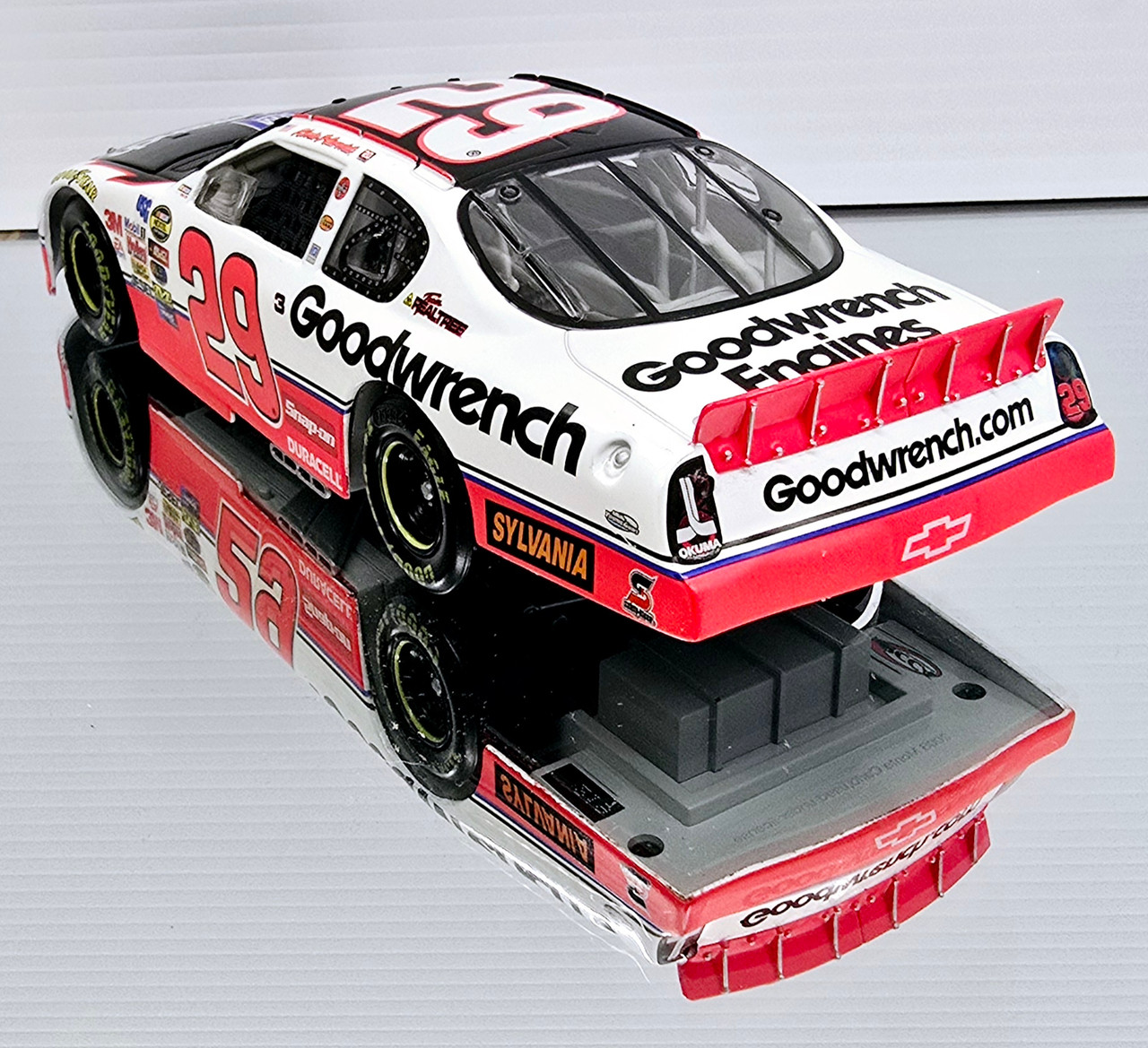 KEVIN HARVICK 2005 ATLANTA SPECIAL 1/24 RCCA CLUB CAR DIECAST