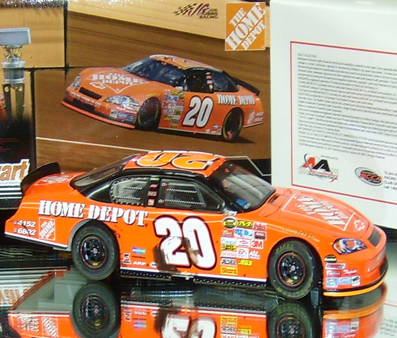 TONY STEWART 2007 BRICKYARD RACED VERSION HOME DEPOT 1/24
