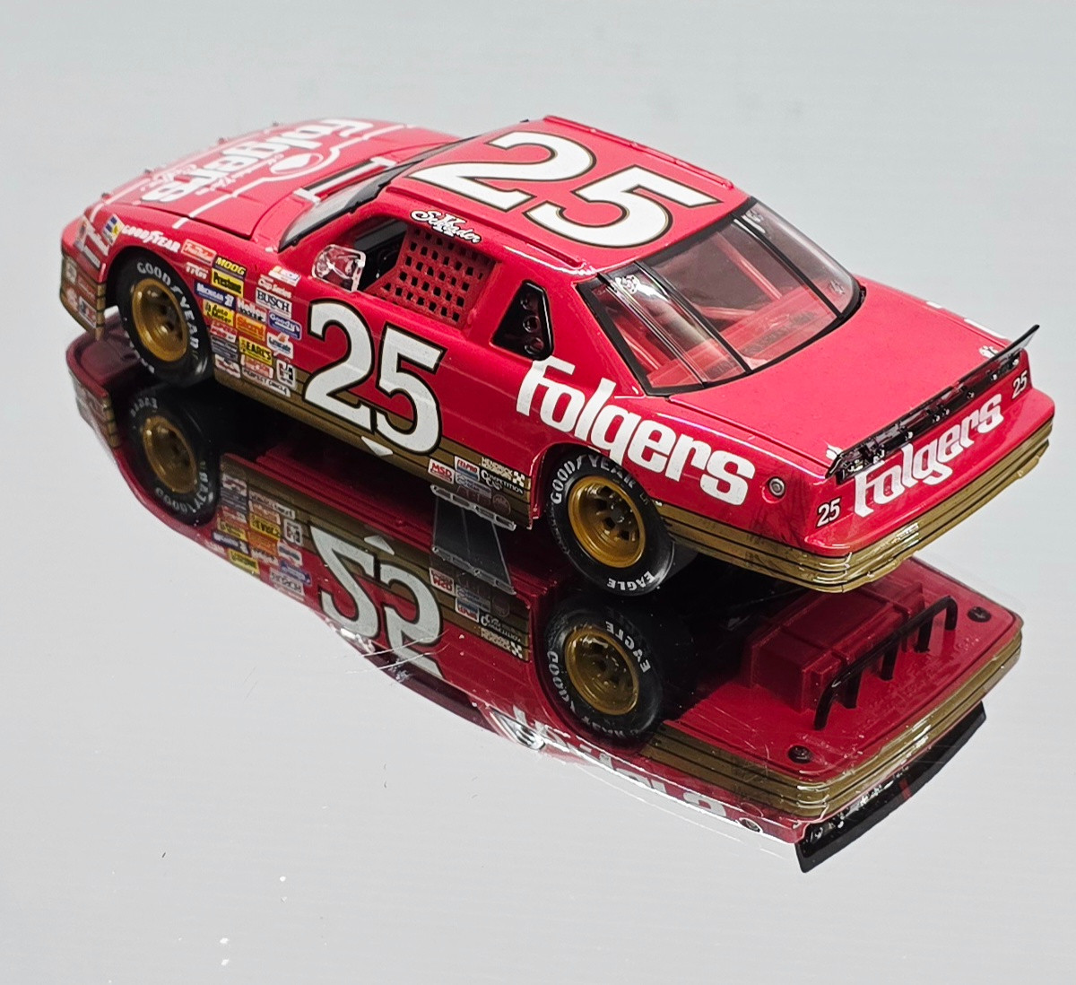KEN SCHRADER 1989 CHARLOTTE WIN FOLGERS 1/24 ARC DIECAST