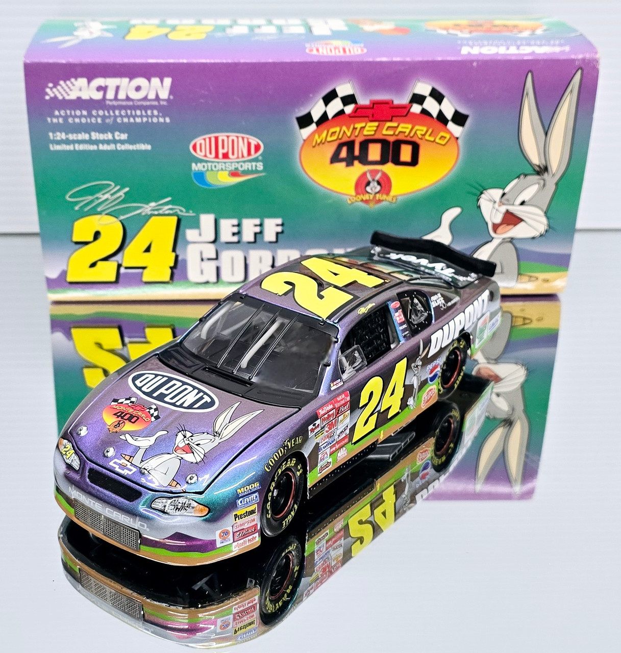 ルーニーテューンズNASCAR公認 1/24scale❷ 01.looney__74800.1741729466.
