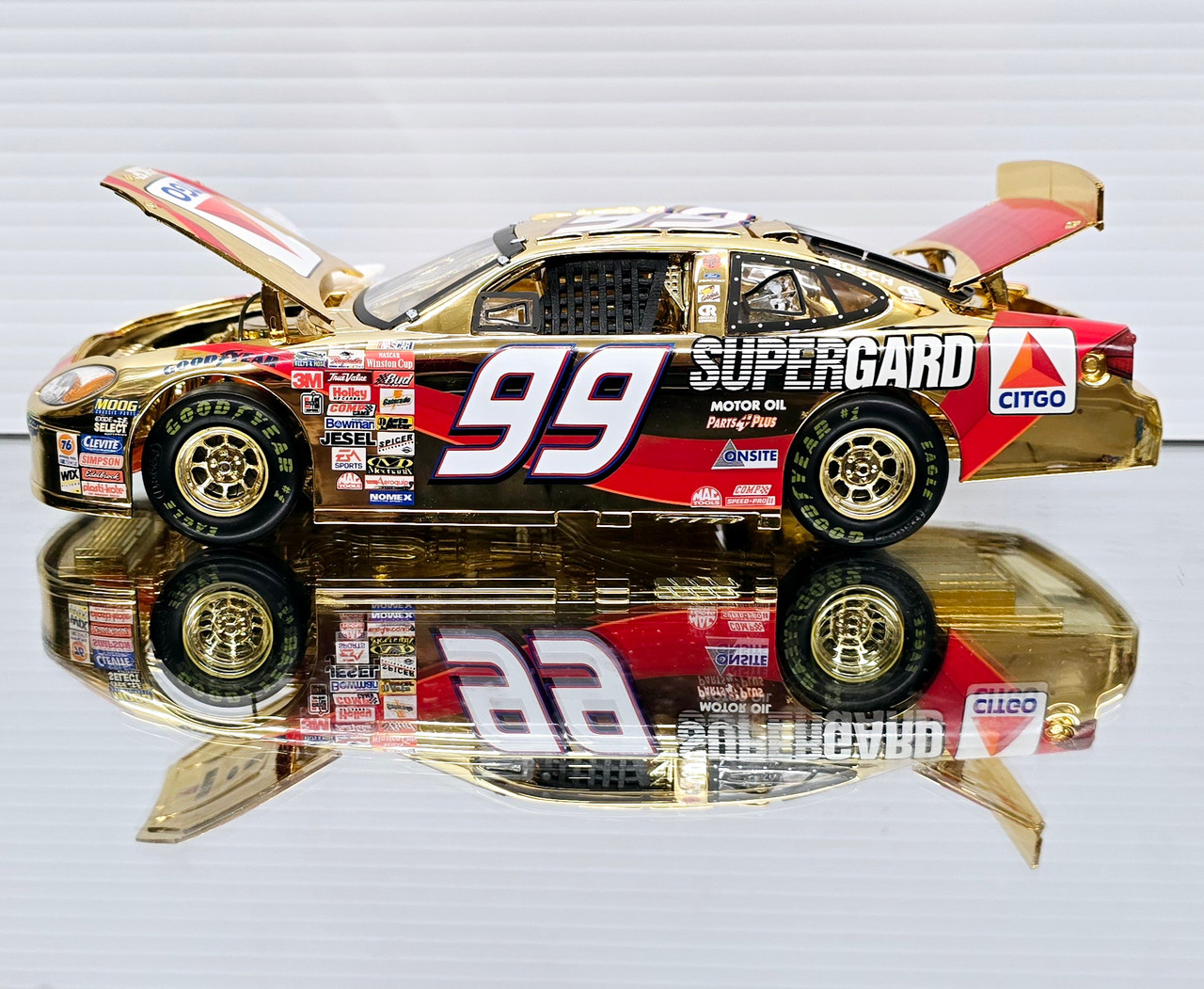 JEFF BURTON 2001 CITGO *GOLD* 1/24 TEAM CALIBER OWNER display picture 1