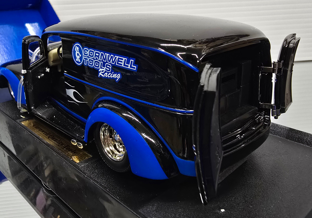 1941 CHEVY STREET ROD CORNWELL TOOLS 1/25 LIBERTY CLASSICS DIECAST