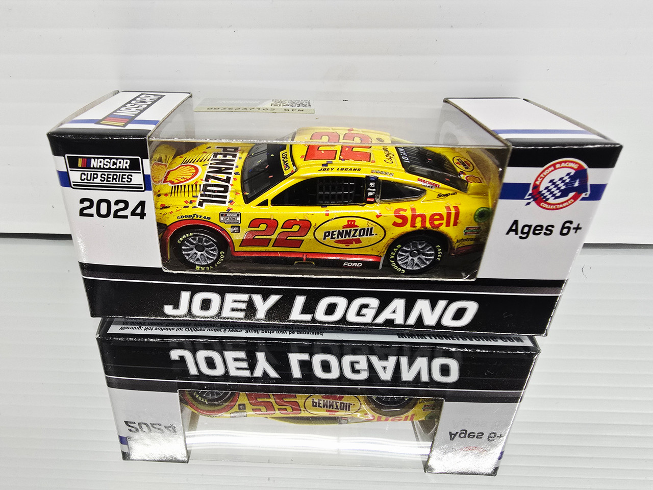 2024 MARTINSVILLE WIN RACED VERSION 1/24 ARC DIECAST (ADVANCED ORDER)