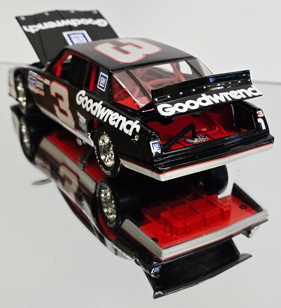DALE EARNHARDT SR 1988 GOODWRENCH UNVEIL #3 GOODWRENCH 1/24