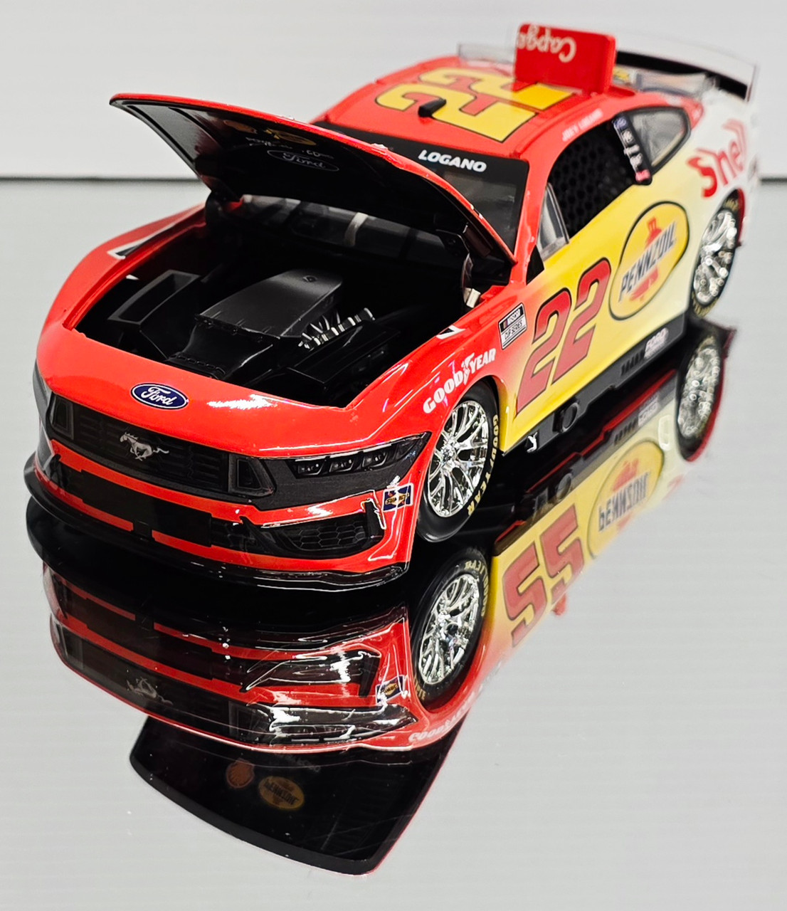 JOEY LOGANO 2025 SHELL DAYTONA 1/24 ARC DIECAST