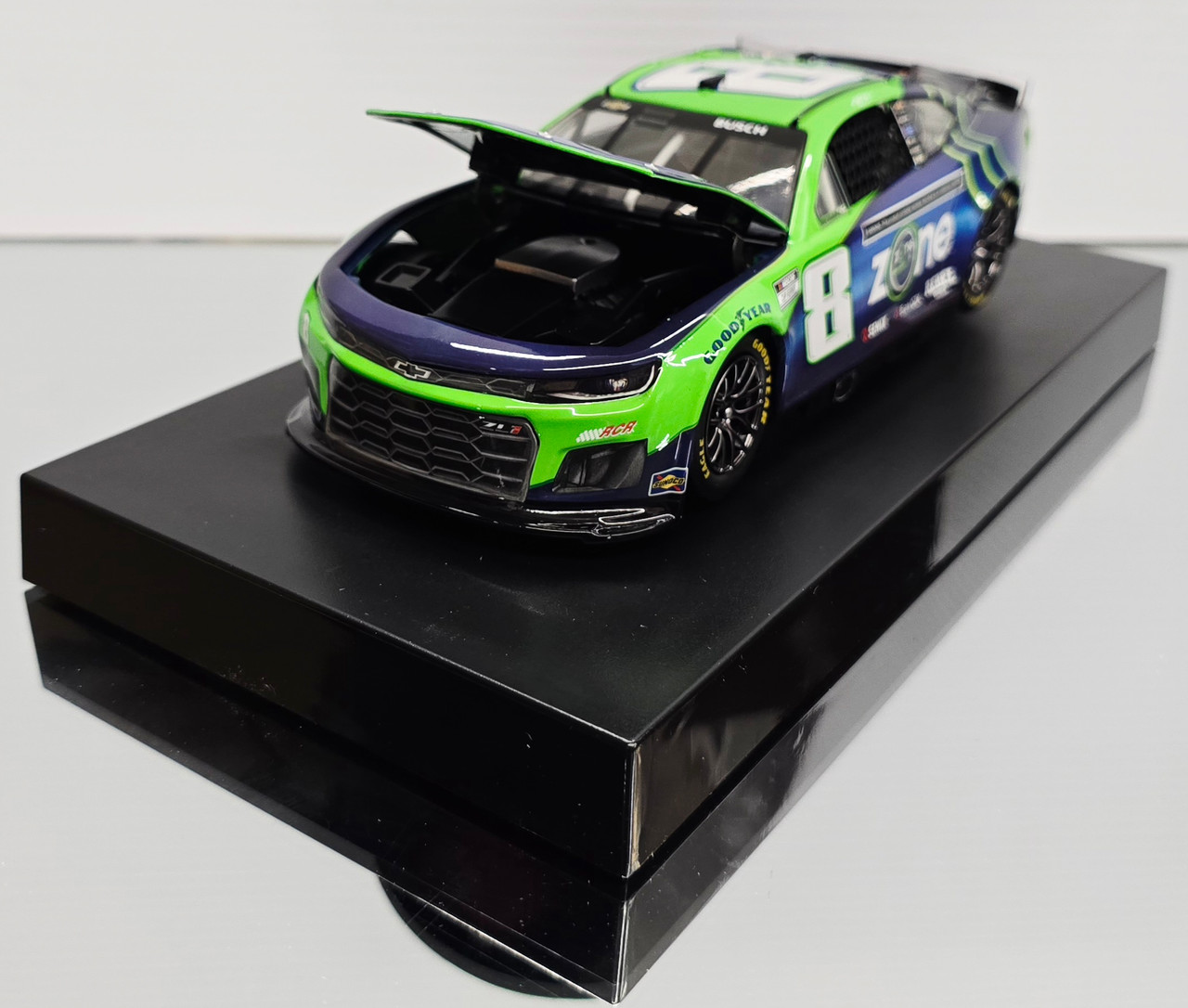 KYLE BUSCH 2025 ZONE 1/24 ARC DIECAST