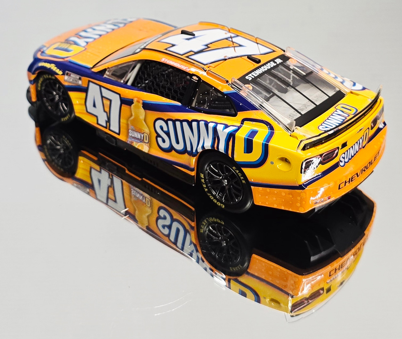 RICKY STENHOUSE JR 2025 SUNNY D 1/24 ARC DIECAST