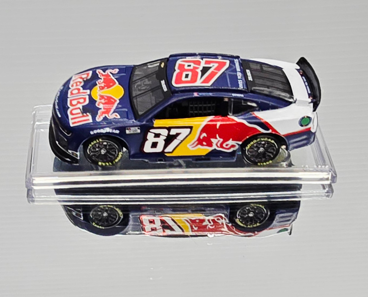 CONNOR ZILISCH 2025 RED BULL 1/64 ARC DIECAST