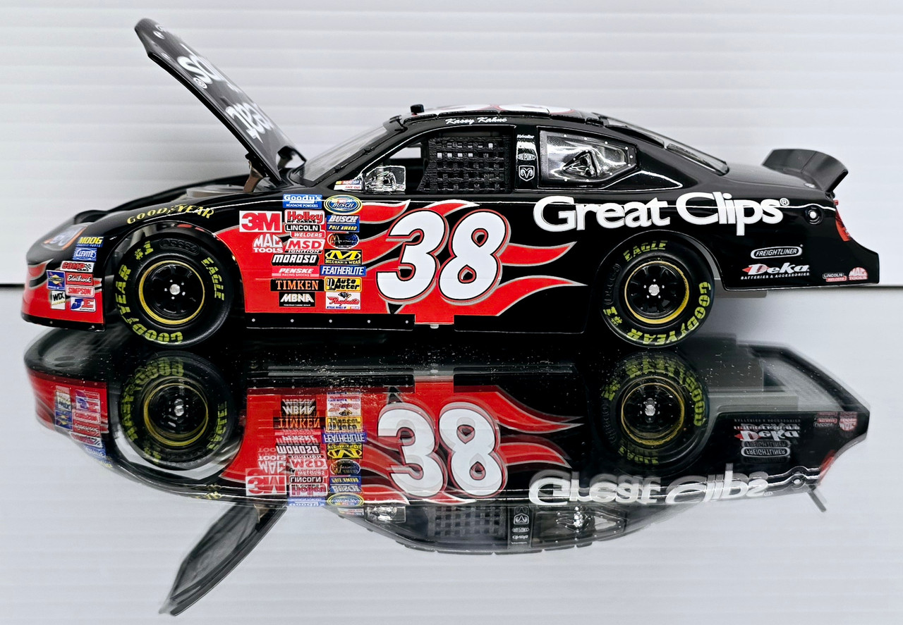KASEY KAHNE 2005 GREAT CLIPS 1/24 RCCA CLUB CAR DIECAST
