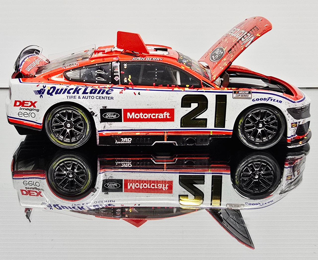 JOSH BERRY 2025 LAS VEGAS FIRST WIN RACED VERSION MOTORCRAFT 1/24