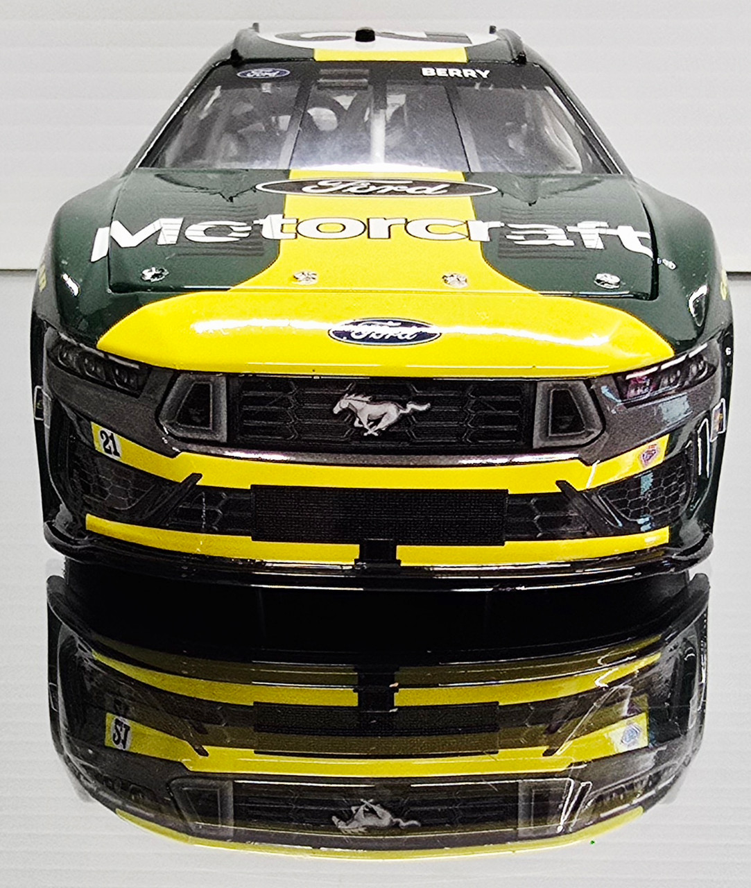 JOSH BERRY 2025 DARLINGTON MOTORCRAFT RETRO (JIM CLARK THROWBACK