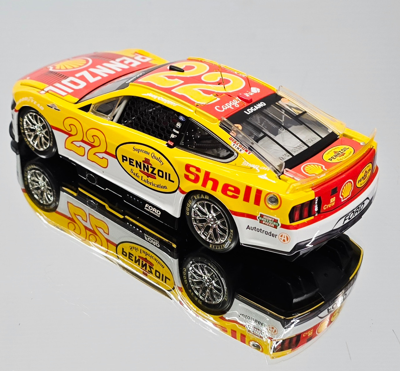 JOEY LOGANO 2025 RETRO SHELL (CALE YARBOROUGH THROWBACK) 1/24 ARC