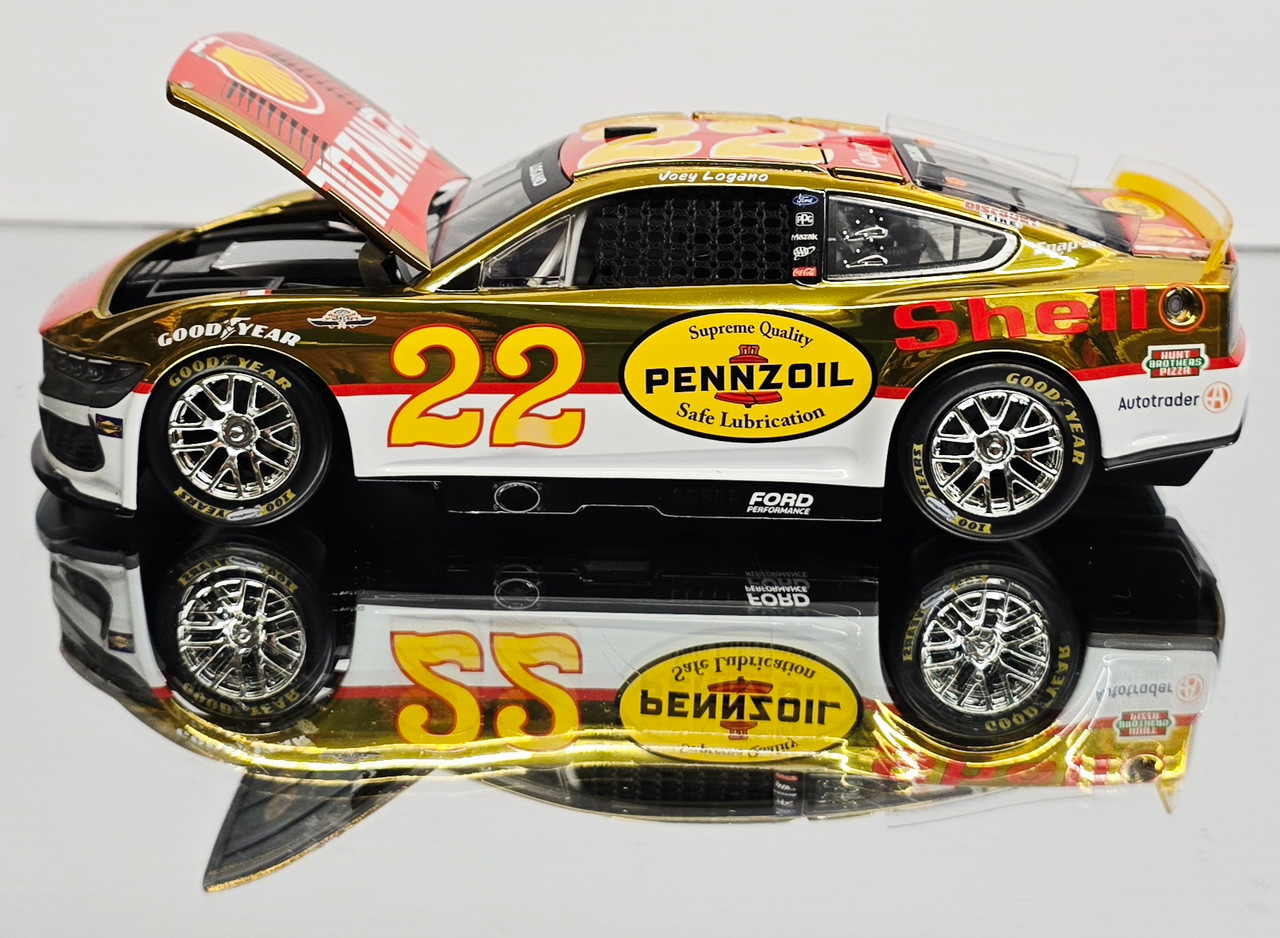 JOEY LOGANO 2025 RETRO SHELL (CALE YARBOROUGH THROWBACK) *COLOR