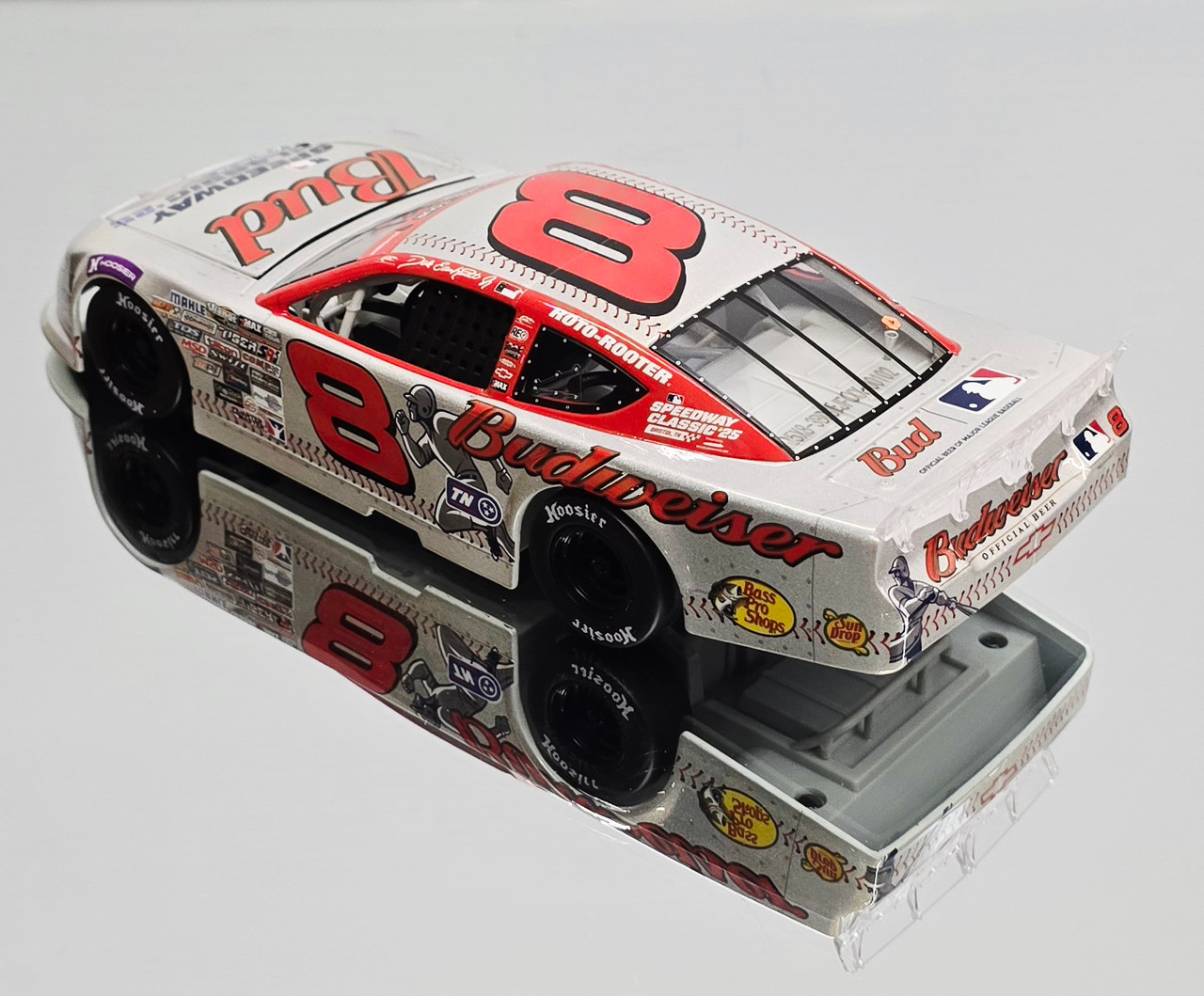 ミニカー　NASCAR Earnhardt Racing Family Winners Circle 1:24 NASCAR 2007 Dale Earnhardt Jr #8 DEI