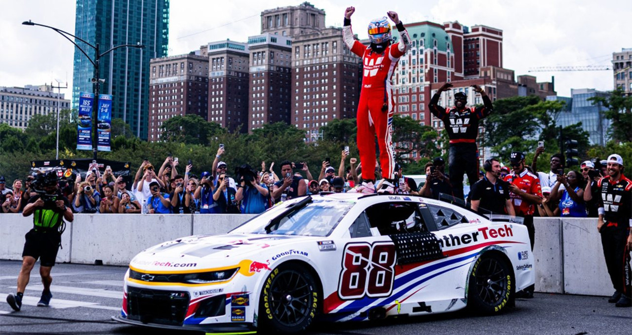 SHANE VAN GISBERGEN 2025 CHICAGO STREET COURSE WIN RACED VERSION