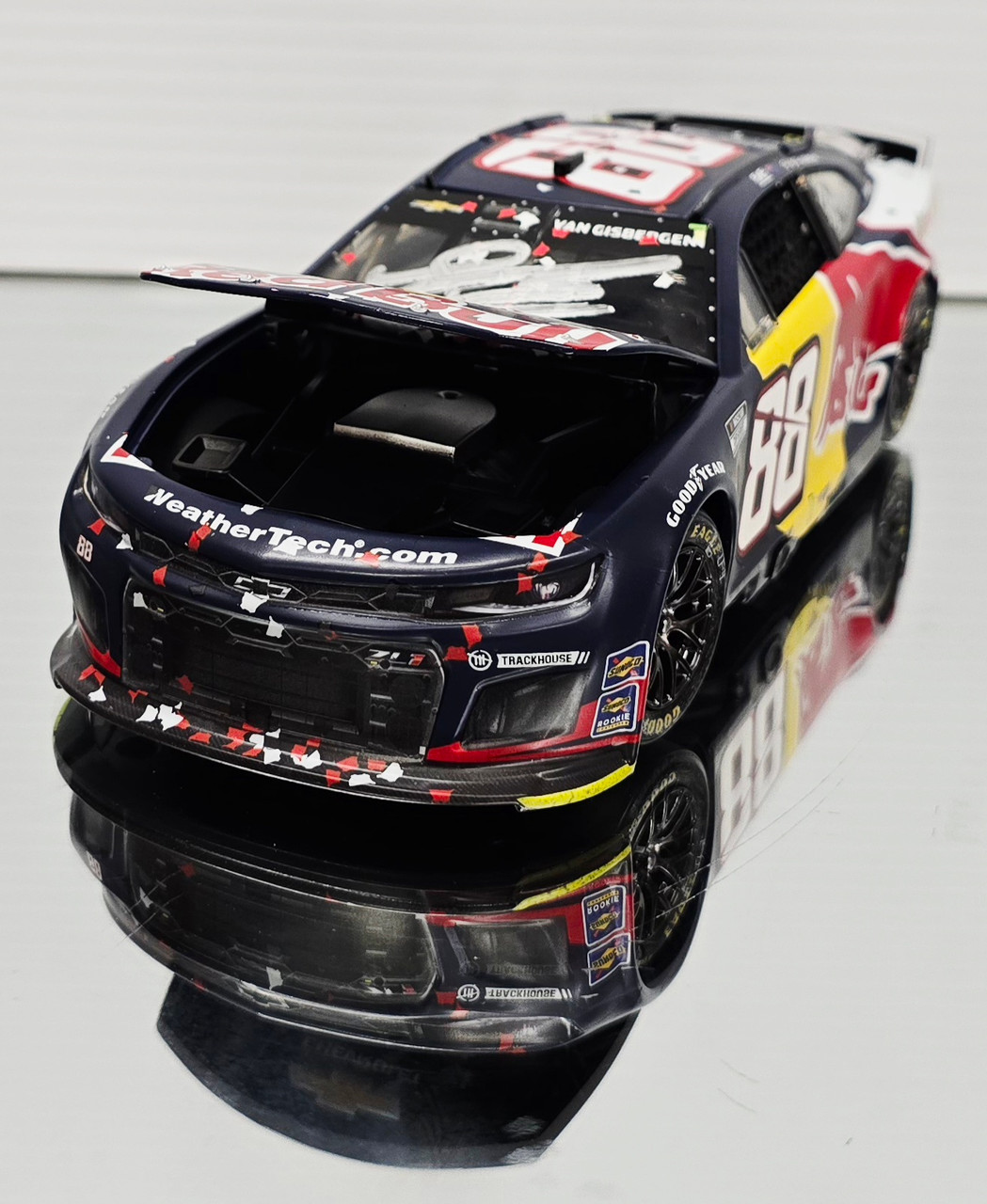 SHANE VAN GISBERGEN 2025 SONOMA WIN RACED VERSION RED BULL 1/24