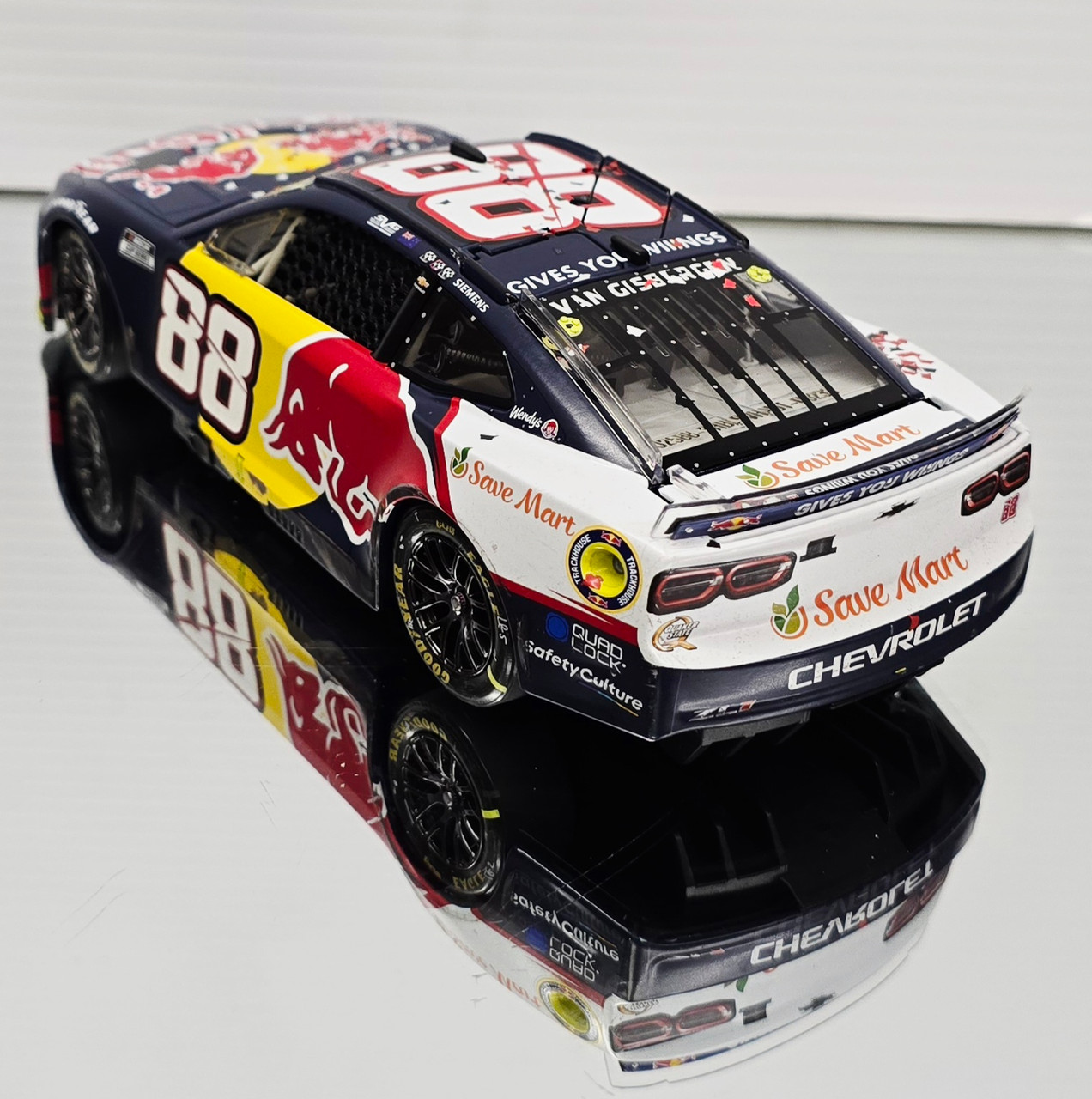 SHANE VAN GISBERGEN 2025 SONOMA WIN RACED VERSION RED BULL 1/24