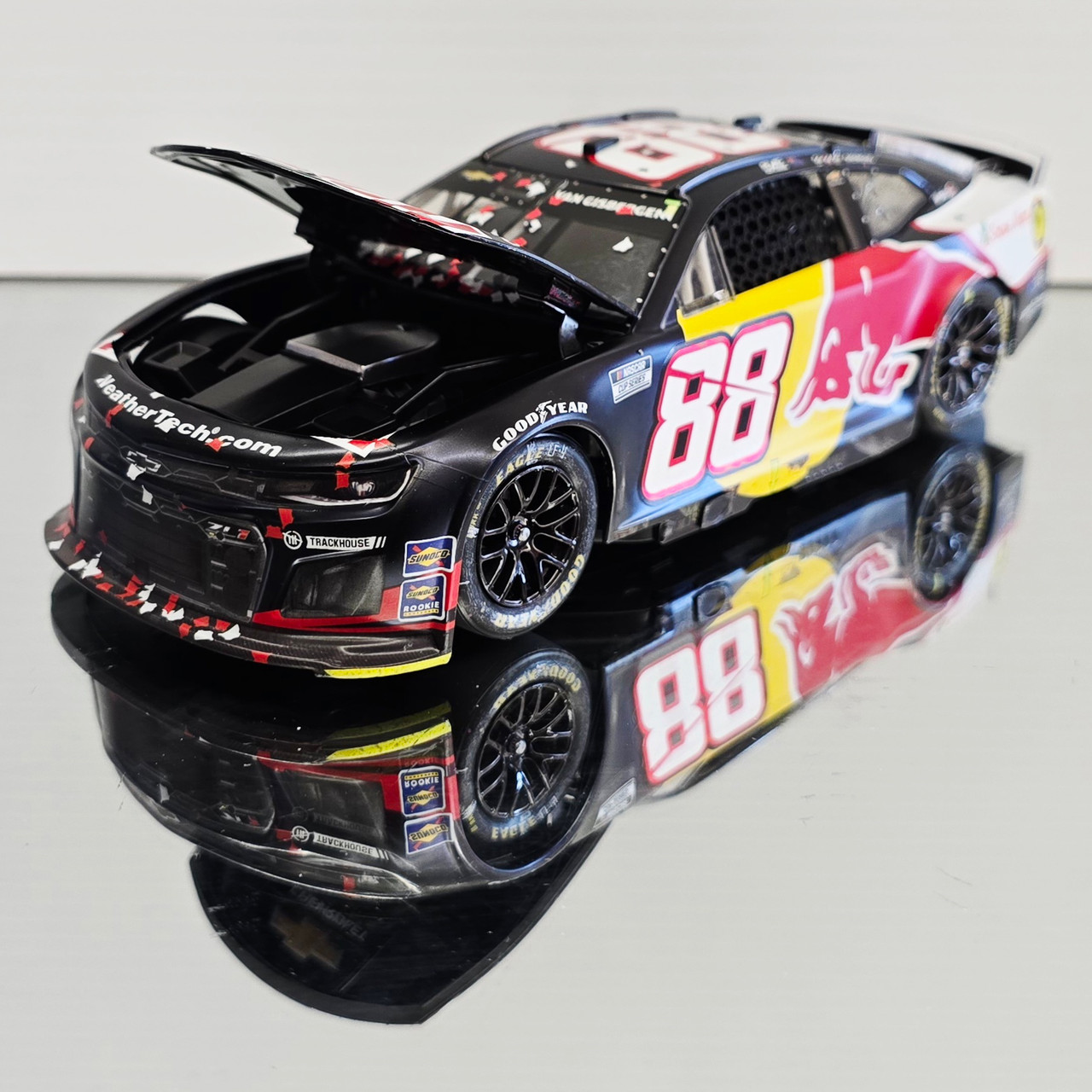 SHANE VAN GISBERGEN 2025 SONOMA WIN RACED VERSION RED BULL *COLOR