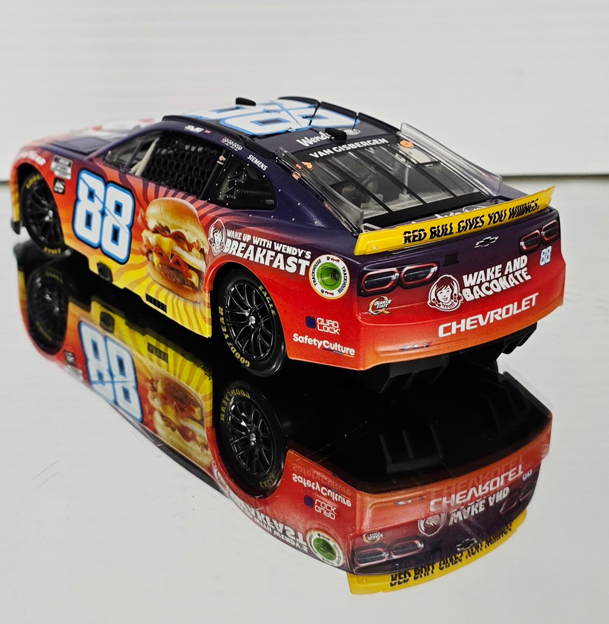 SHANE VAN GISBERGEN 2025 WENDY'S BREAKFAST BACONATOR 1/24 ACTION