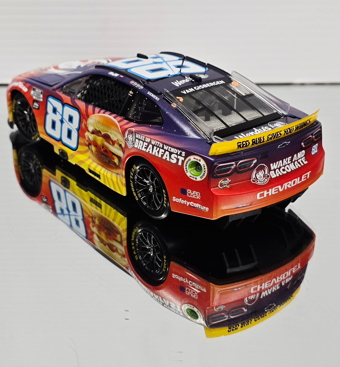 SHANE VAN GISBERGEN 2025 WENDY'S BREAKFAST BACONATOR 1/24 ACTION