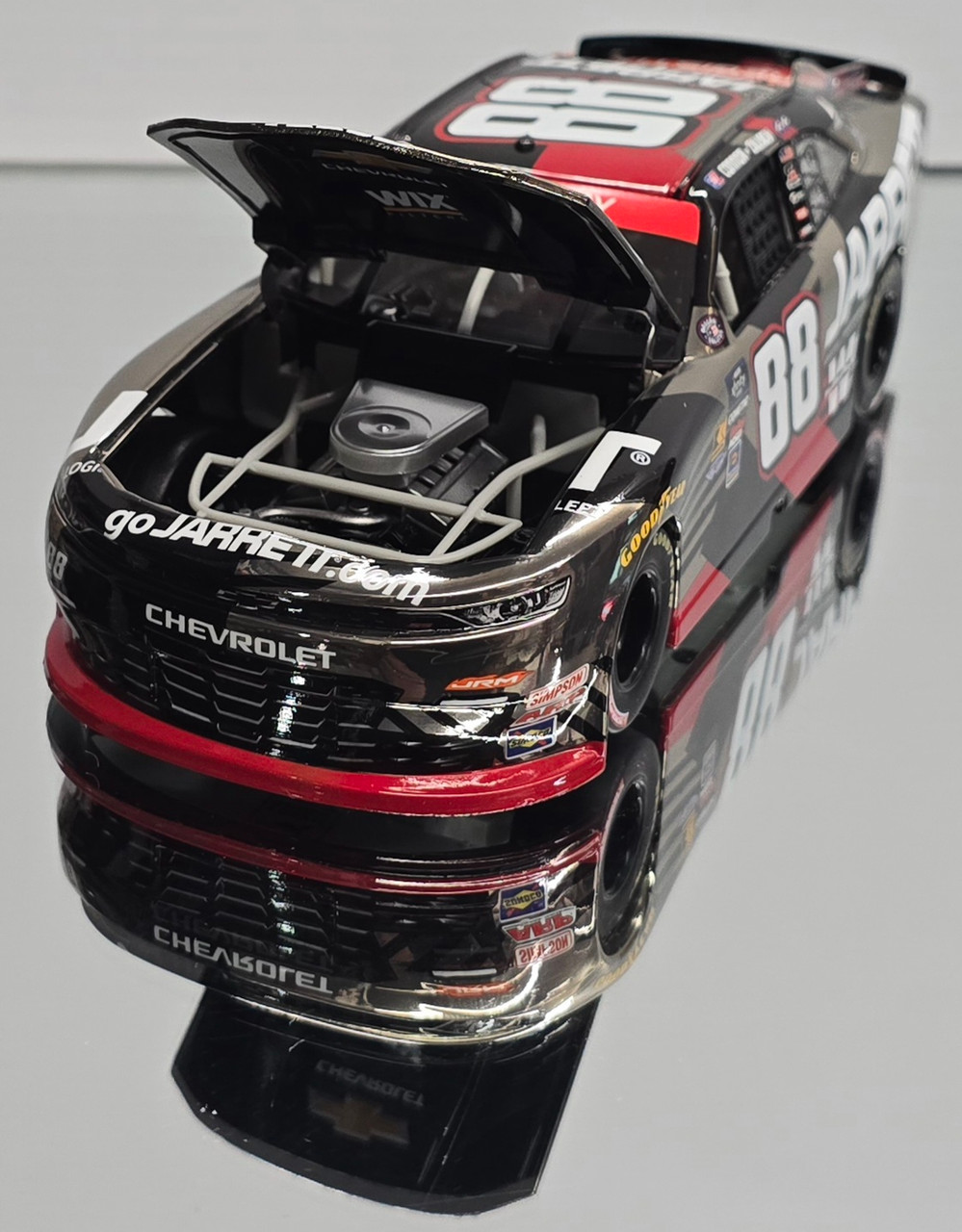 クラリス・コルノヴァ　ガレージキット CONNOR ZILISCH 2025 RED BULL 1/24 ARC DIECAST