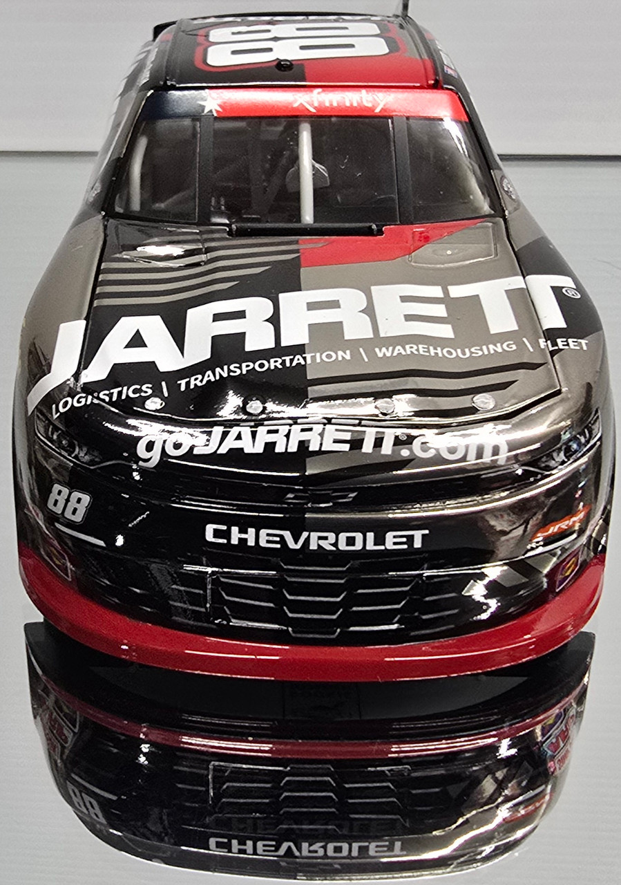 クラリス・コルノヴァ　ガレージキット Connor Zilisch 2025 KOA 1:24 Color Chrome Nascar Diecast