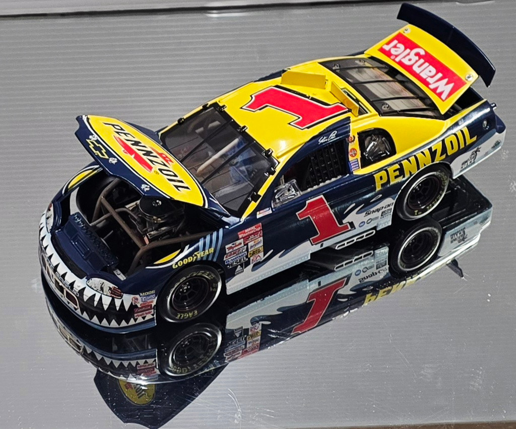 STEVE PARK 1999 HOMESTEAD SHARK 1/18 ACTION DIECAST