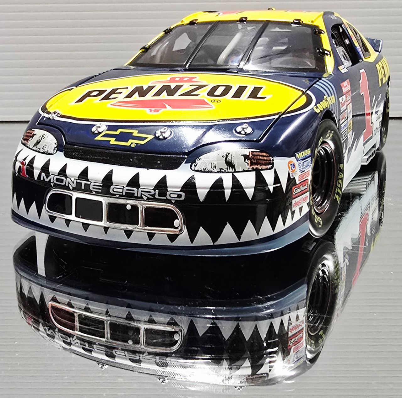 STEVE PARK 1999 HOMESTEAD SHARK 1/18 ACTION DIECAST