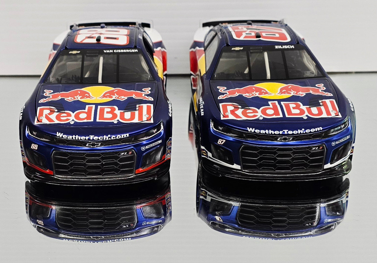 SVG & CONNOR ZILISCH 2025 RED BULL 2-CAR SET *LIQUID COLOR