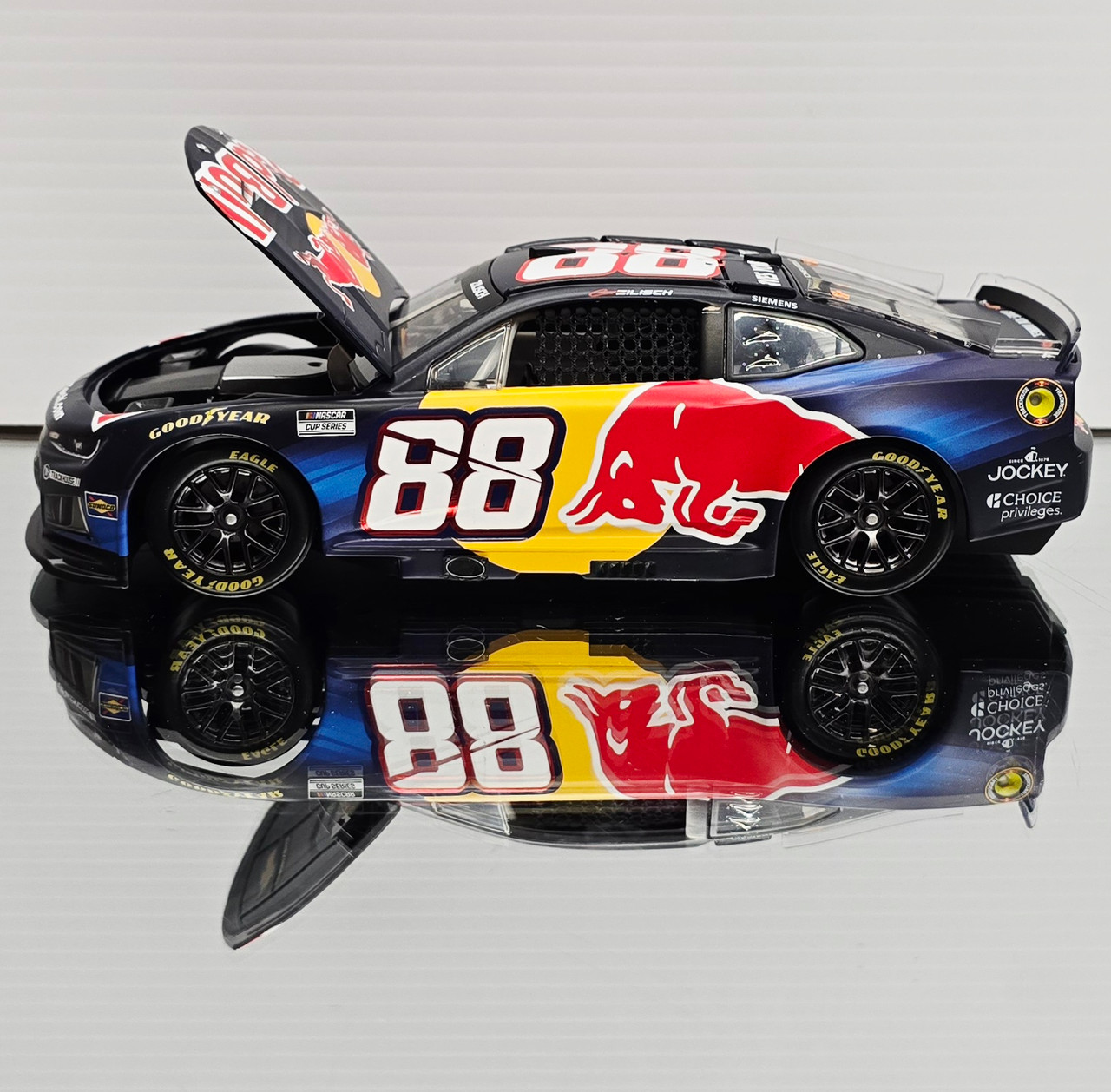 CONNOR ZILISCH 2026 RED BULL 1/24 ARC DIECAST