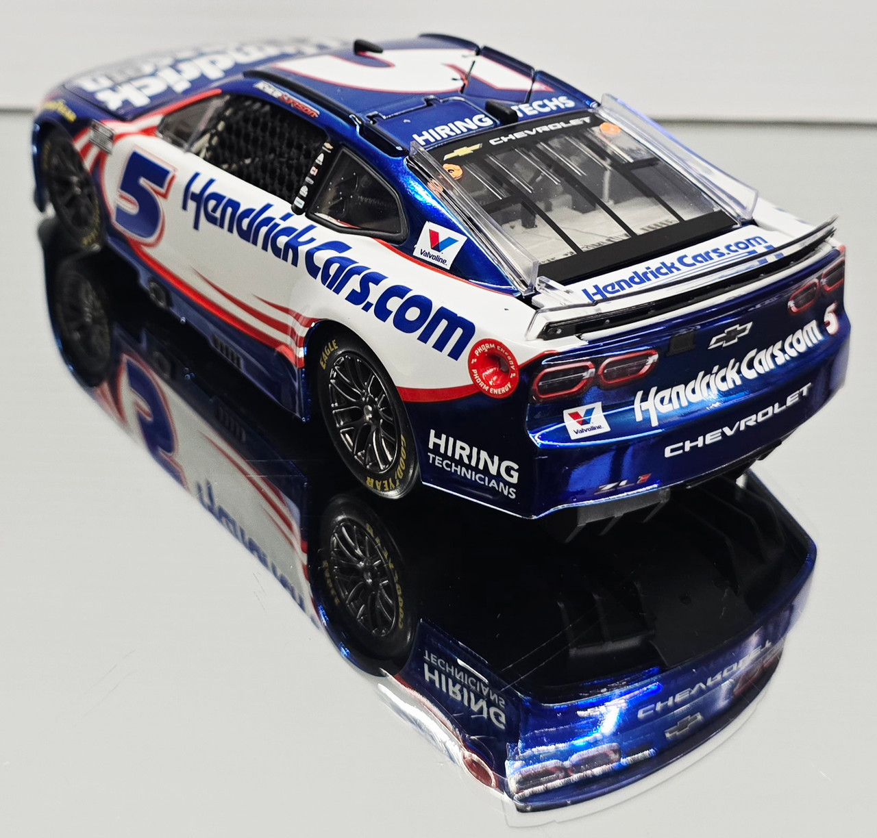 KYLE LARSON 2026 HENDRICKCARS.COM *COLOR CHROME* 1/24 ARC DIECAST